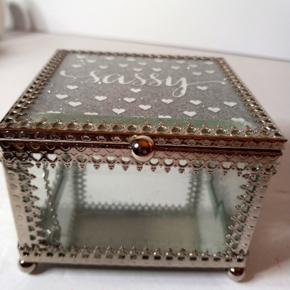 Kensie Home Mirrored Glass Jewelry Box with Glittery Sassy Top! - Picture 3 of 6